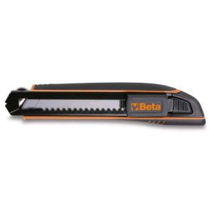 Cutter 18 mm fourni avec 6 lames