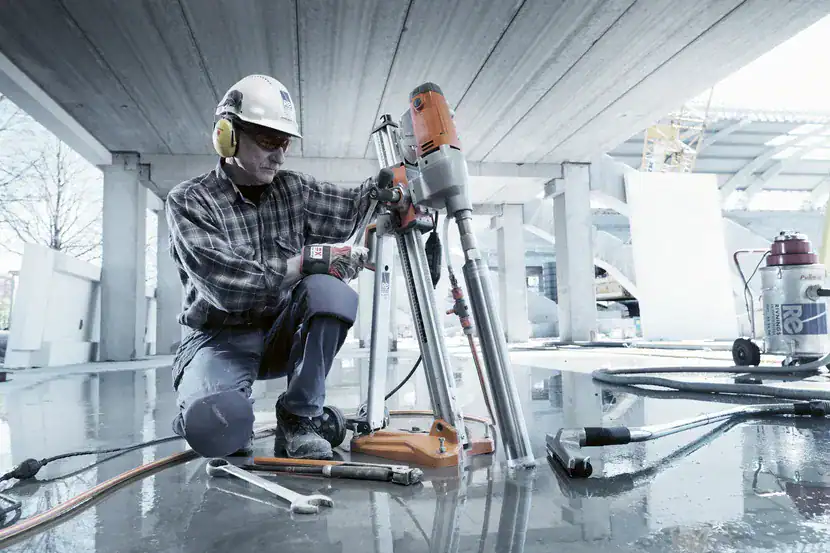 Carotteuse à Béton Husqvarna 2.4kW