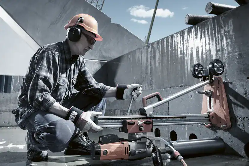 Carotteuse à Béton Husqvarna 2.4kW