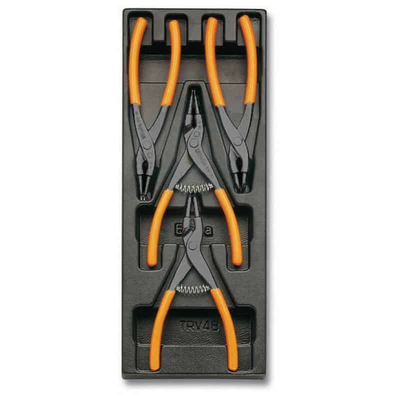 Plateau thermoformé rigide avec composition d’outils