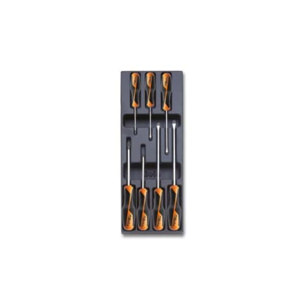 Plateau thermoformé rigide avec composition d’outils