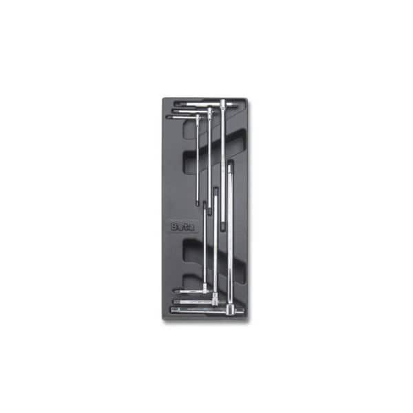 Plateau thermoformé rigide avec composition d’outils